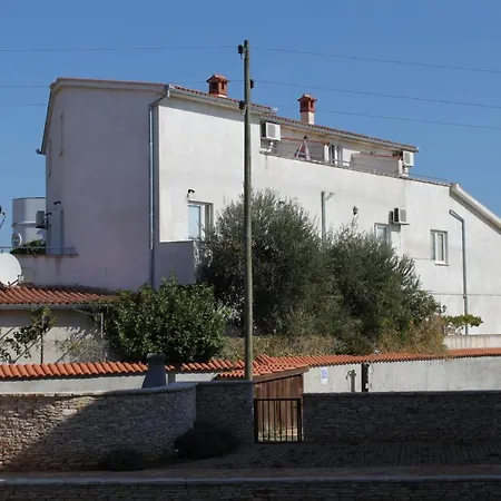 With A Parking Space Liznjan, Medulin - 7240 Apartman