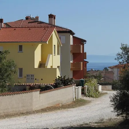 With A Parking Space Liznjan, Medulin - 7240 Ližnjan