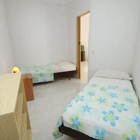 Apartament With A Parking Space Liznjan, Medulin - 7240 *