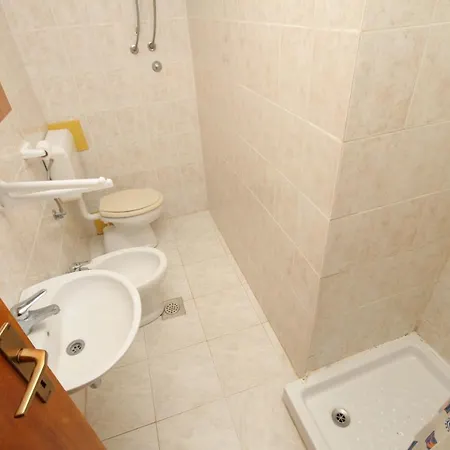 With A Parking Space Liznjan, Medulin - 7240 Apartament