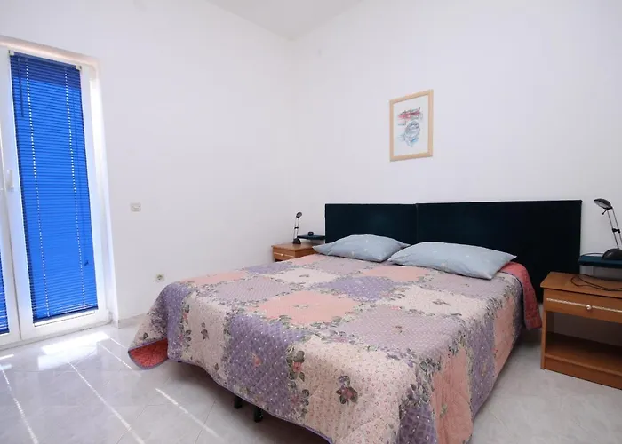 With A Parking Space Liznjan, Medulin - 7240 Ližnjan