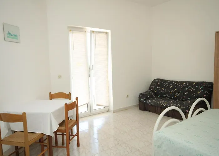 With A Parking Space Liznjan, Medulin - 7240 Ližnjan