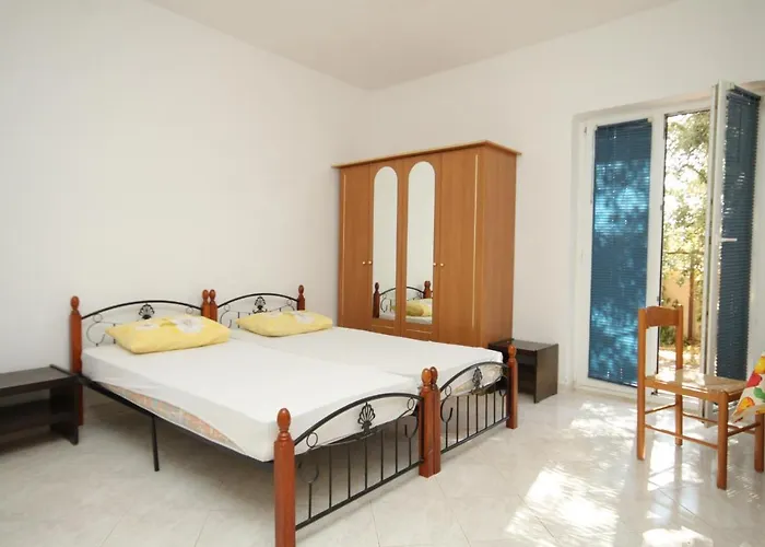 With A Parking Space Liznjan, Medulin - 7240